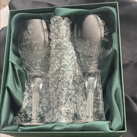 Burns Crystal hand crafted in Scotland wine glasses made for the Cunard Caronia - Picture 8 of 14